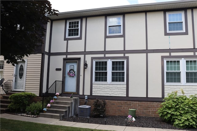 view of front facade with central AC