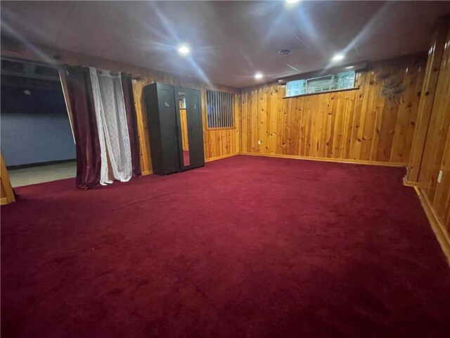 unfurnished room featuring carpet floors