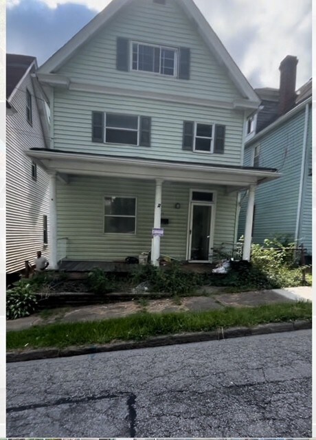 view of front of property with covered porch