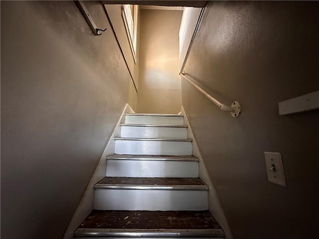 306 Shirls Ave, City Of Washington, PA 15301 - view of stairs