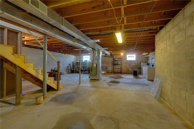 basement with washer / dryer