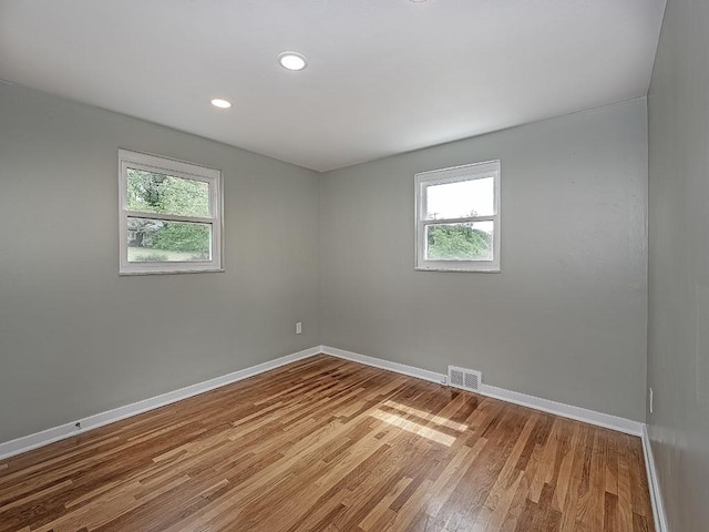 empty room featuring light hardwood / wood-style flooring