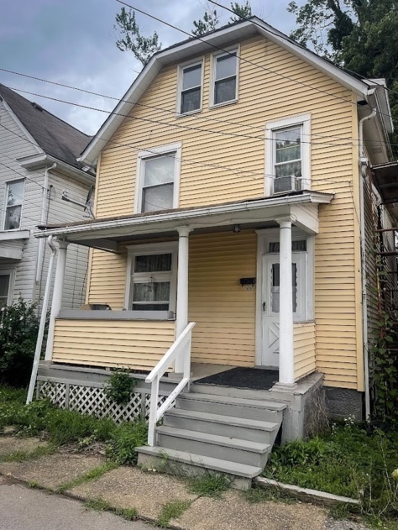 view of front facade featuring covered porch