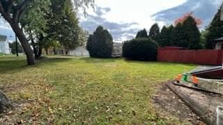 306 E Wallace Ave, New Castle, PA 16101 - photo 4