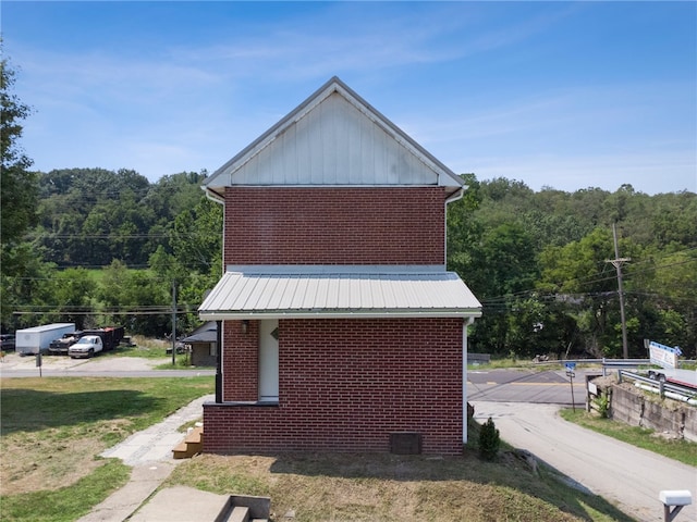 view of side of home