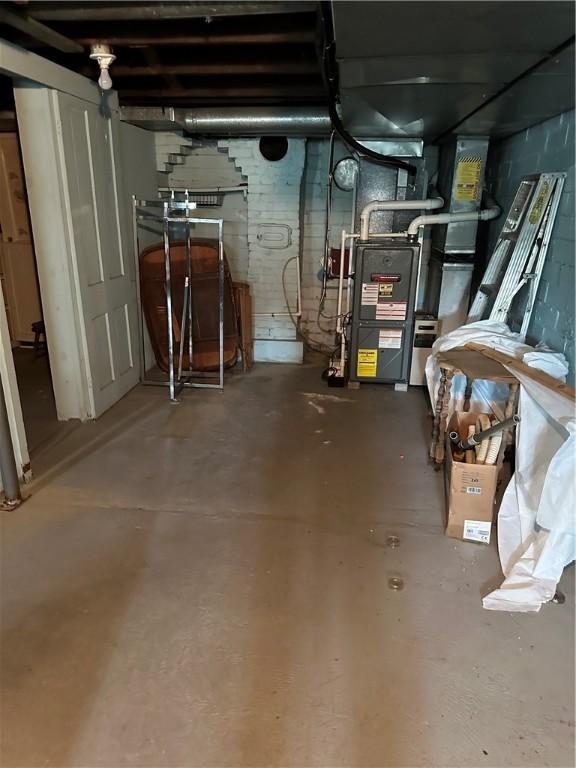 901 Clearfield Rd, Clearfield Twp, PA 16034 - view of unfinished below grade area