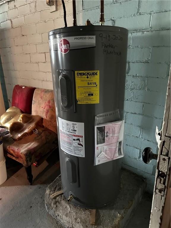 901 Clearfield Rd, Clearfield Twp, PA 16034 - utility room with water heater
