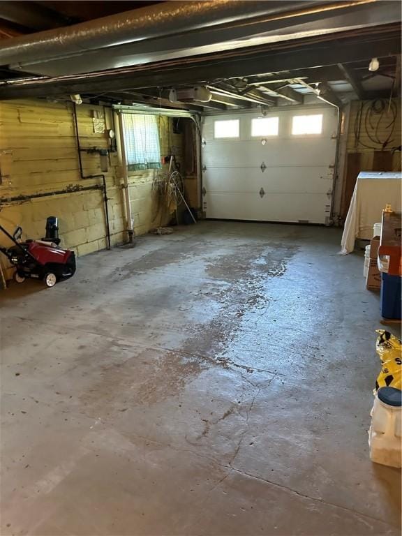 901 Clearfield Rd, Clearfield Twp, PA 16034 - view of garage