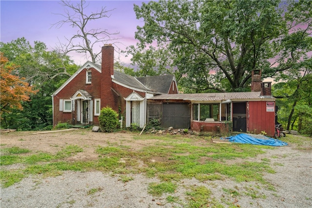 view of front of property