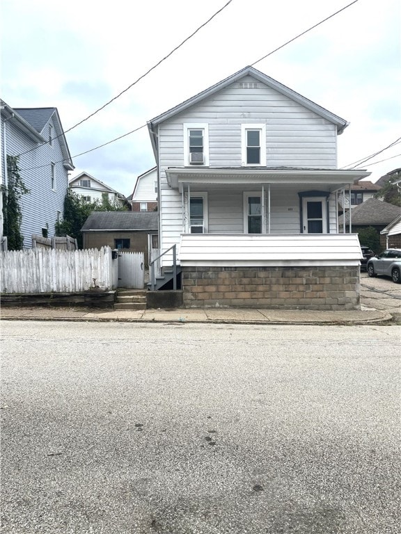 view of front of house with covered porch