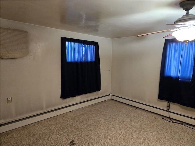 empty room featuring ceiling fan