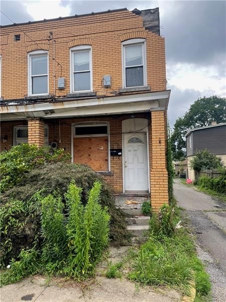 view of townhome / multi-family property