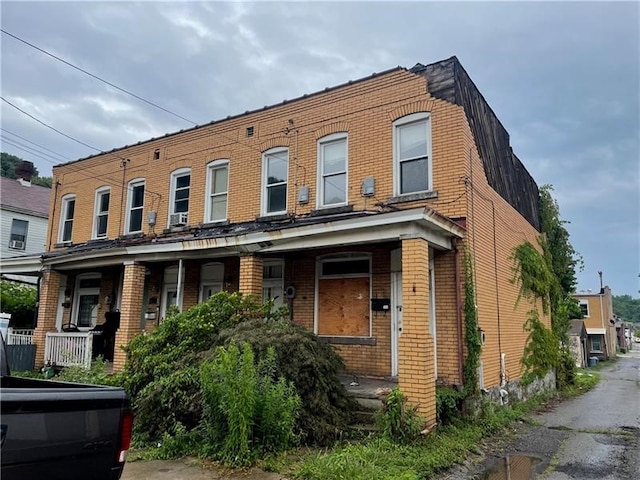 view of townhome / multi-family property