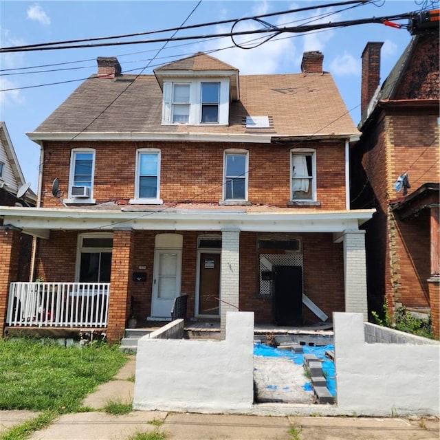 view of front of house featuring a porch