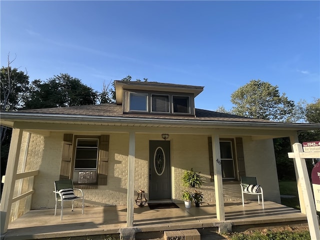 view of front of house with a porch