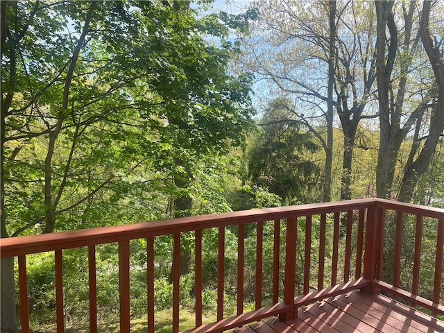 32 Bracken Pl, Plum Boro, PA 15239 - view of wooden deck