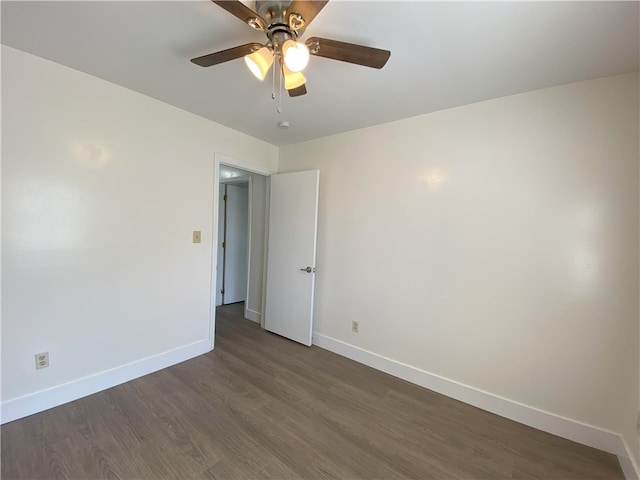 32 Bracken Pl, Plum Boro, PA 15239 - unfurnished room with baseboards, dark wood-style floors, and ceiling fan