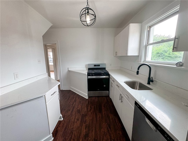 kitchen featuring sink, stainless steel appliances, dark wood-type flooring, and white cabinets