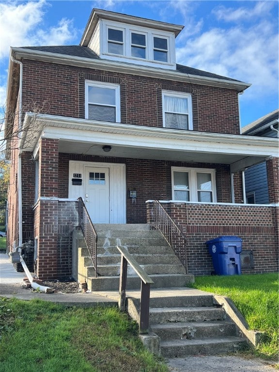 view of front facade with a porch