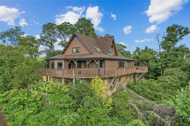 view of front of home featuring a deck