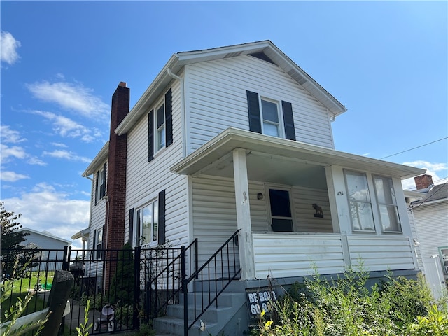 view of front facade with covered porch