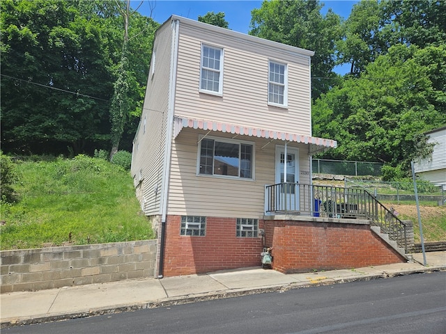 view of front of home