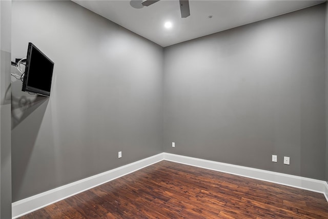 unfurnished room featuring ceiling fan and wood-type flooring