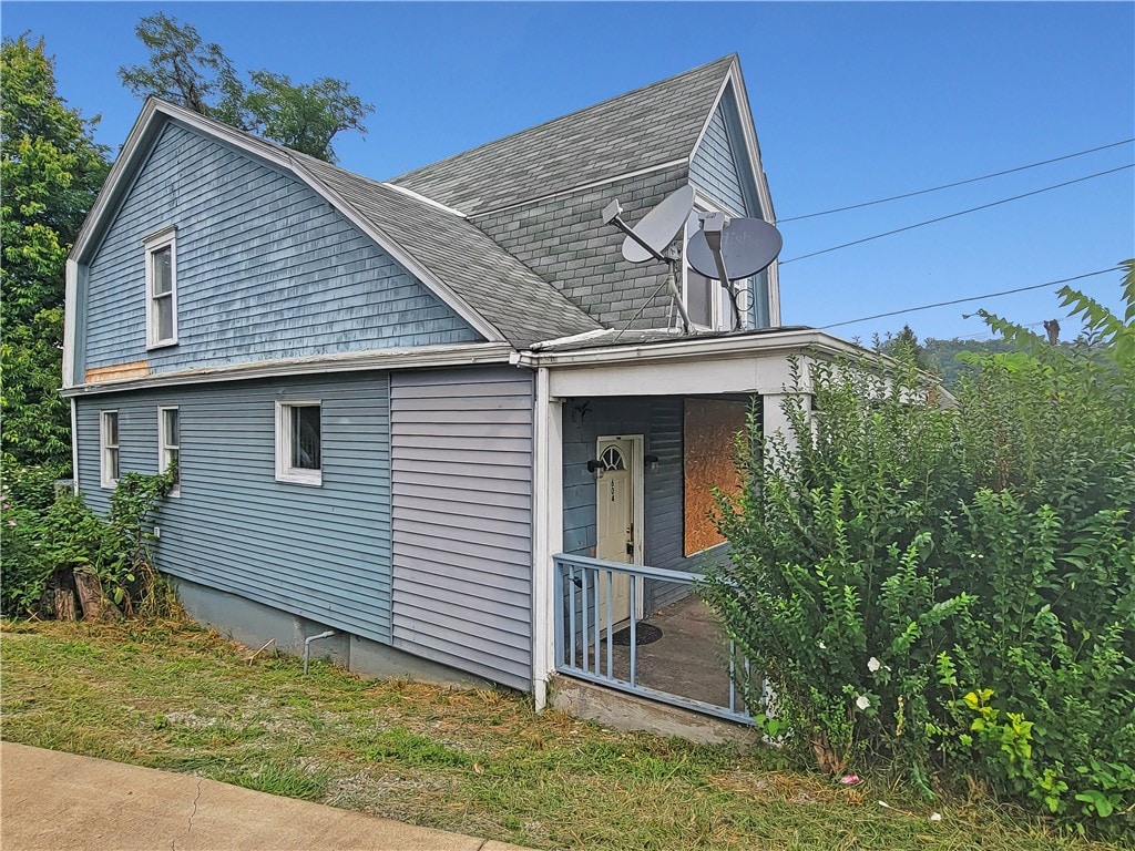 view of back of property