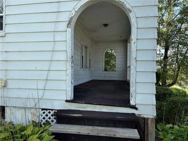 view of property entrance