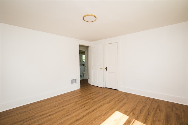 empty room featuring light hardwood / wood-style flooring