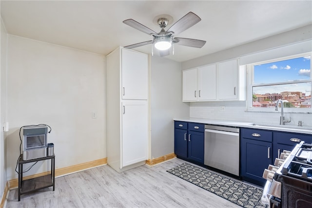 kitchen featuring light hardwood / wood-style floors, decorative backsplash, stainless steel dishwasher, ceiling fan, and blue cabinets