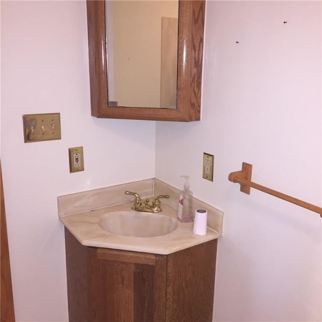 1216-1218 Clark St, White Oak, PA 15131 - bathroom with vanity