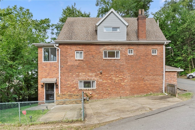 view of home's exterior