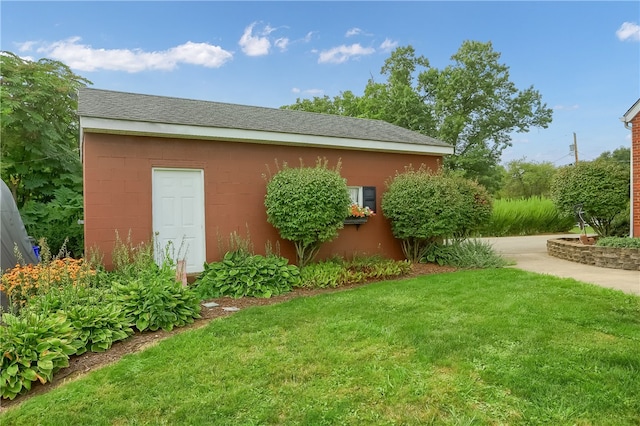 exterior space with a lawn