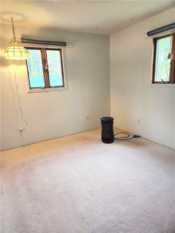 213 Fern St, Hopewell Twp Bea, PA 15001 - unfurnished room featuring carpet flooring
