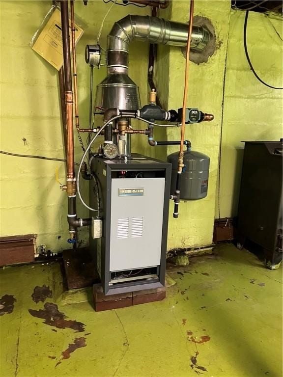 213 Fern St, Hopewell Twp Bea, PA 15001 - utility room with a heating unit