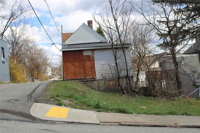 view of home's exterior