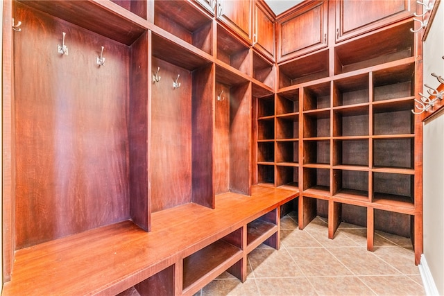 mudroom featuring light tile patterned floors