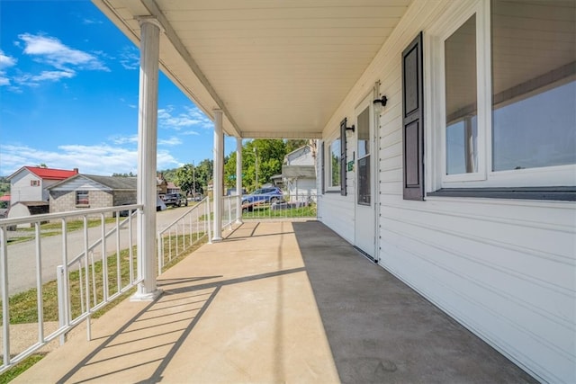 view of patio / terrace with covered porch