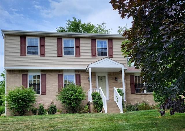 view of front of house with a front yard