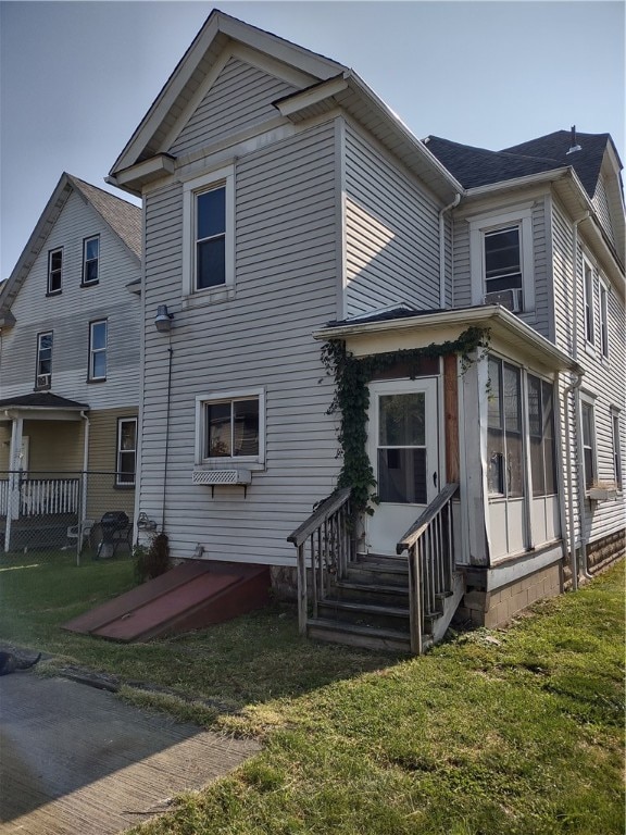 exterior space featuring a front yard