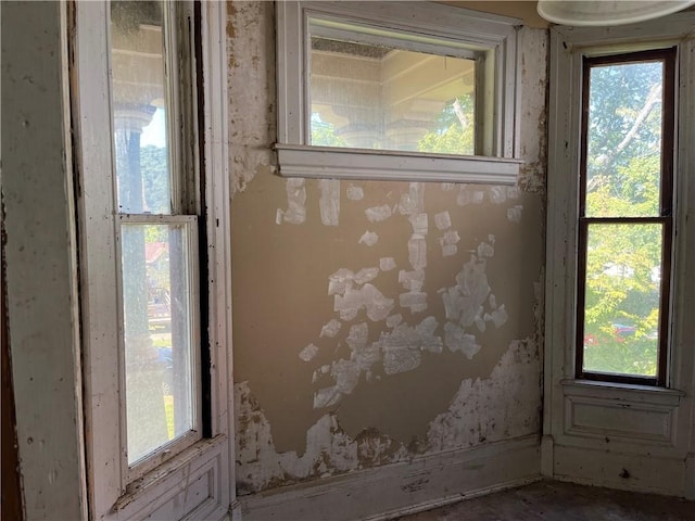 room details with wallpapered walls