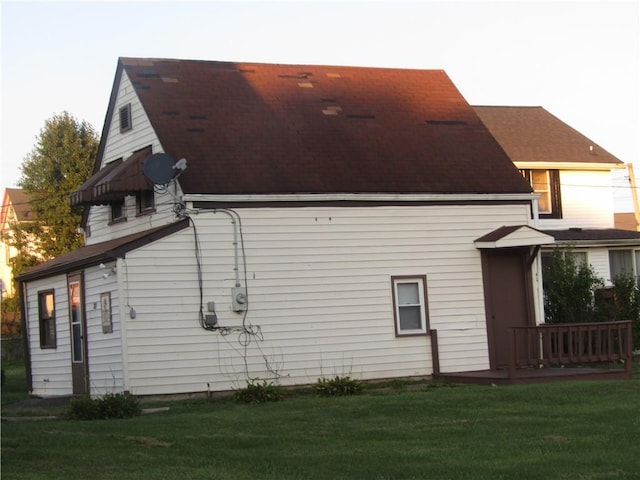 203 W George, Carmichaels/Cumblnd, PA 15320 - view of side of property featuring a yard