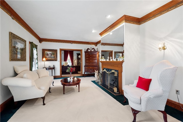 living room featuring crown molding and carpet