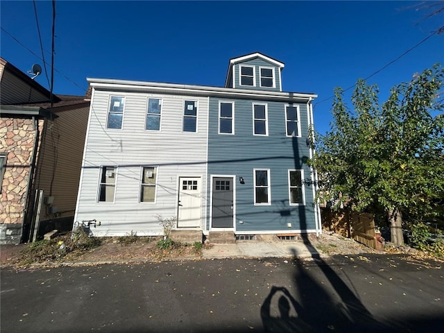 view of front of house featuring entry steps