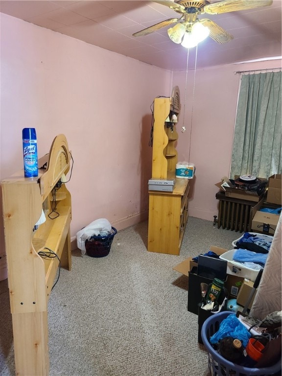 bedroom with carpet flooring and ceiling fan