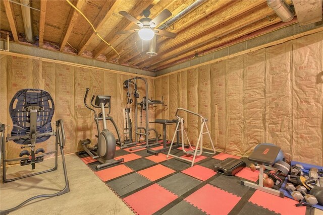 workout room featuring ceiling fan