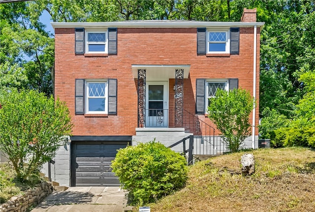 view of front facade featuring a garage