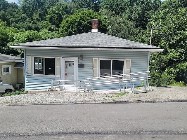 view of front of house with a porch