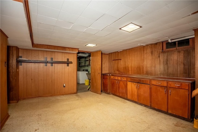 314 Lunn Blvd, Farrell, PA 16121 - finished basement featuring washer / clothes dryer, wood walls, and light floors